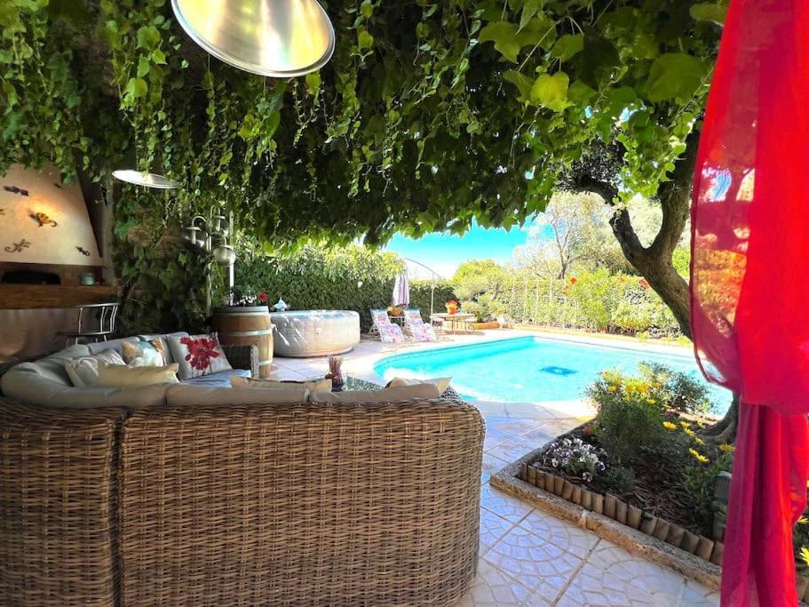 Apartamento Le Jardin De Mae Bouc-Bel-Air Exterior foto