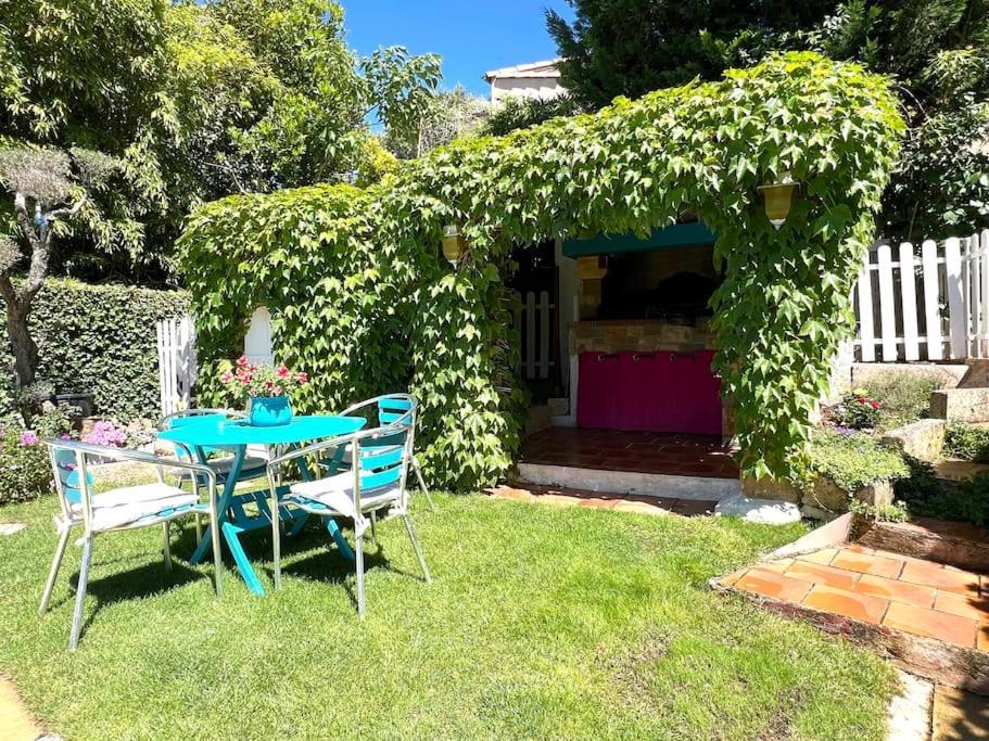 Apartamento Le Jardin De Mae Bouc-Bel-Air Exterior foto